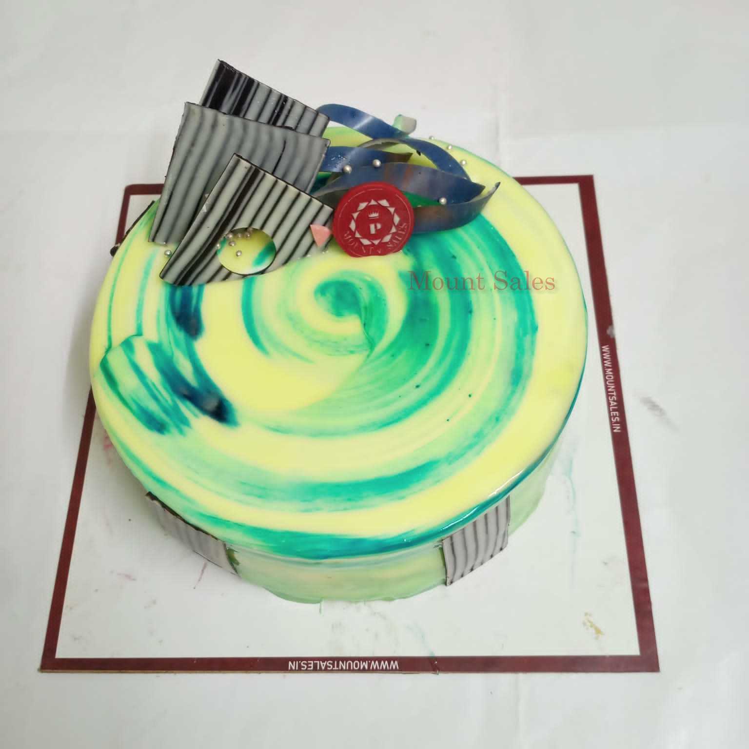 Premium RED N White Velvet Cake